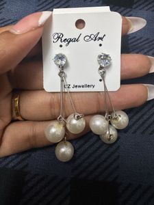Pearl Earing