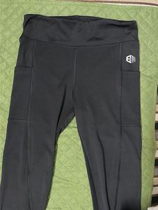 Black Athletic Leggings with Pockets
