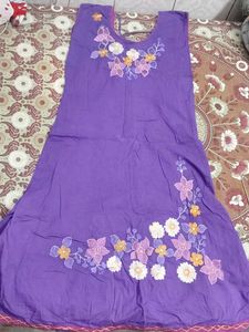 Elegant Floral Embroidered Kurta