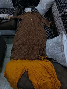 kurta set brand new bought it for 2000 size:xxl