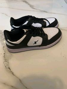 Sparx Sneakers