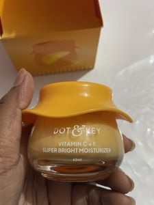 Dot &amp; Key Super Bright Moisturizer