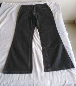 Bell Bottom Jeans For Youngsters