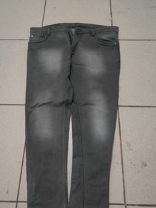 Stylish Grey Wash Jeans
