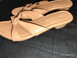 Nude Knot Detail Sandals