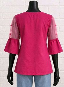 Chic Pink Cat Graphic T-Shirt