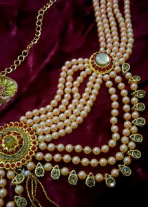 Elegant Pearl &amp; Gold Kamarbandh