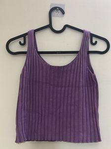 Sleeveless lavender ribbed top