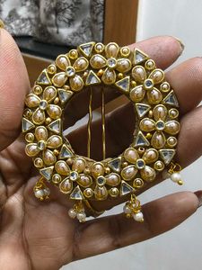 Gold-Toned Floral Hair Pin