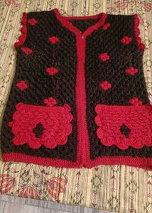 Red &amp; Black Knitted Top