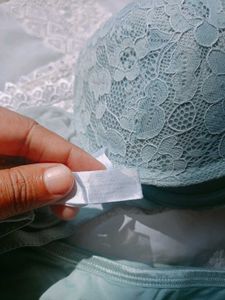 Elegant Lace Bra &amp; High-Waist Panty Set