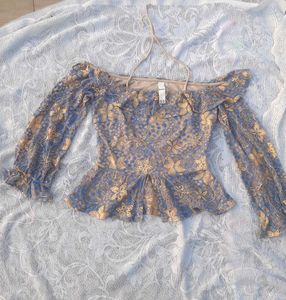 Kazo offshoulder classic top