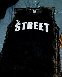 The STREET Sleeveless Graphic T For Men+fre