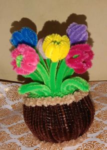 Mini Tulips Pot 🌷with one free key chain 😉