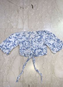 Bohemian y2k Blue Floral Tie-Front Crop Top