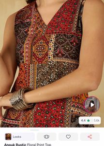 Anouk Rustic Floral Prin Top size SMALL