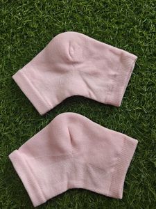 Gel Heel Socks - Toe-Free Design pink colour