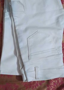 Chic White Jeans (only one time wearing)