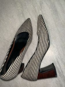 Urban Revivo Striped Heels