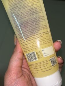 Sanfe Kesar Instant Glow Exfoliating Gel