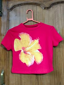 red graphic tees 🍓🌸