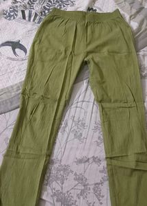 Women's Green Ethnic legis