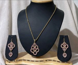 Elegant Pink Stone Necklace &amp; Earring Set
