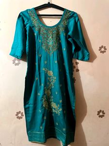 Festive Looking Kurta Sets With Pant &amp; Dupatta
