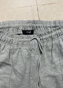 Comfortable Grey Wide-Leg Sweatpants