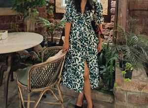 Green &amp; White Botanical Print Midi Dress