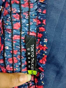 Tokyo talkies Floral Print Puff Sleeve Crop Top