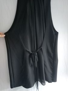 Black Sleeveless blazer