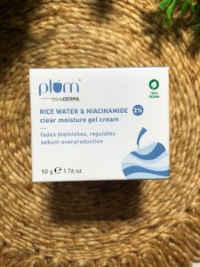 Plum Ricewater And Niacinamide Gel