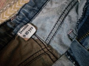 Blue Jeans 9-10 Yr Girls,New Condition,Only 1Flaw