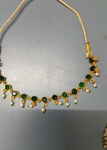 Elegant Green Stone Jewellery Set