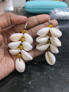 Seashell Dangle Earrings