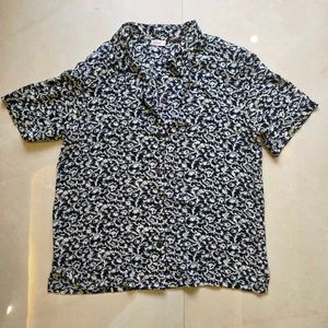 Vintage Chic Short-Sleeve Printed Top
