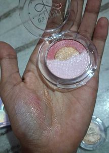 3 color biscuit eyeshadow shade 01 &amp; 03