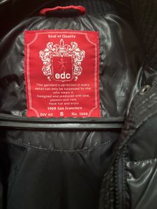 Stylish Black Puffer Coat for Women