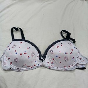 Cute Cherry 🥰& Lipstick Print Bra