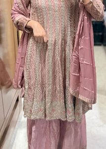 Elegant Pink Embroidered Kurta Set
