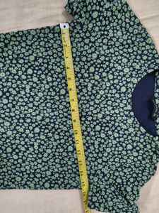 Floral Print Navy Blue fitted Top