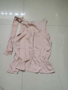 Cute One Shoulder Top
