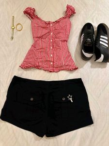 Zip Star Black Shorts☘️🗝