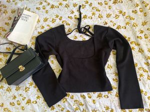 Black Long Sleeve Cropped Top