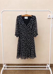 Chic Black & White Heart Print Wrap Dress