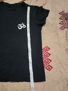 Om Tshirt