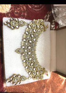 Heavy Exquisite Kundan Necklace and Earring Set