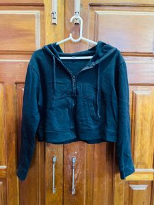 Black Cropped Zip-Up Hoodie
