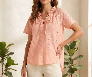 V-Mart Top (NEW)